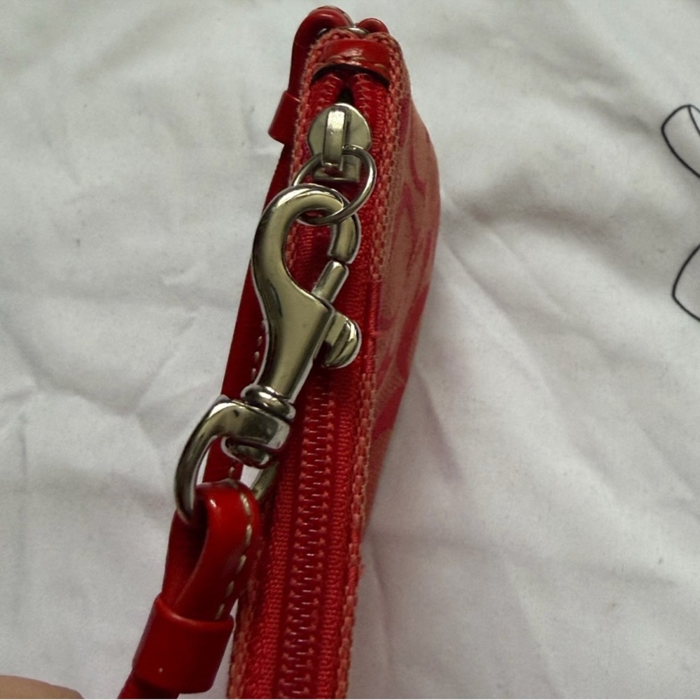 ❤️Y2K Coach Red Signature Wristlet Clutch - Picture 3 of 4
